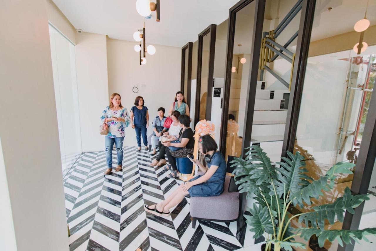 Crevice Hotel Davao City Εξωτερικό φωτογραφία